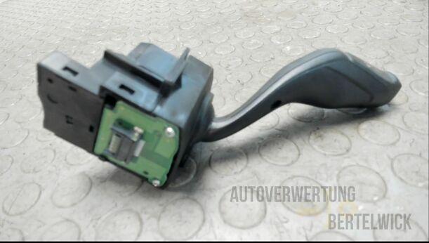Foto: BLINKERSCHALTER eines Ford C-MAX 1.6 EcoBoost Start-Stop-System Special