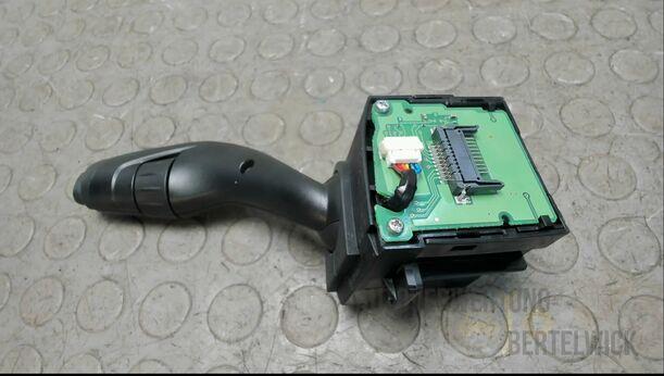 Foto: SCHEIBENWISCHERSCHALTER eines Ford C-MAX 1.6 EcoBoost Start-Stop-System Special