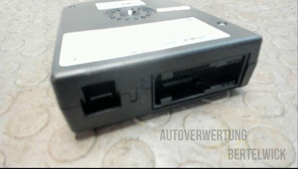 Foto: STEUERGERÄT / BLUETOOTH MODUL eines Ford C-MAX 1.6 EcoBoost Start-Stop-System Special