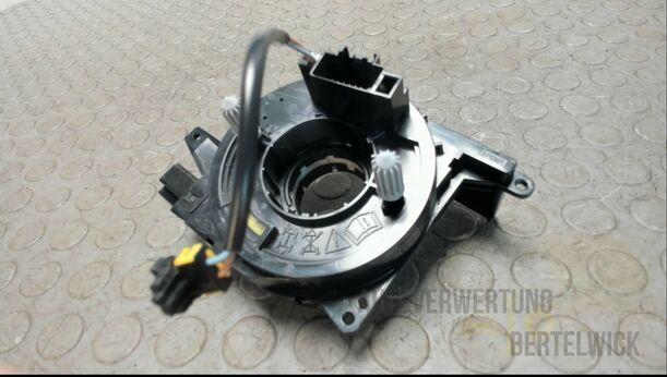 Foto: WICKELFEDER / SCHLEIFRING / KONTAKTPLATTE eines Ford C-MAX 1.6 EcoBoost Start-Stop-System Special
