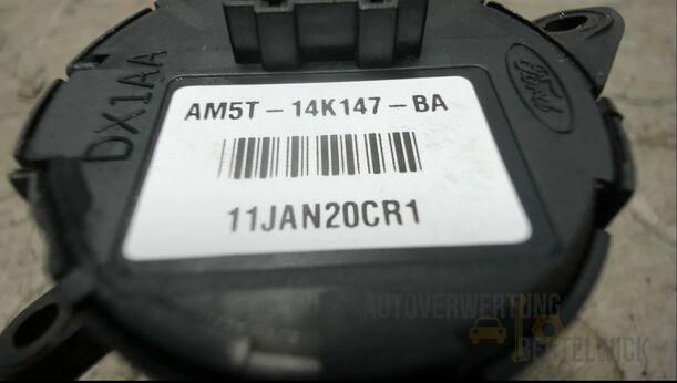 Foto: LENKRADSCHALTER RECHTS eines Ford C-MAX 1.6 EcoBoost Start-Stop-System Special