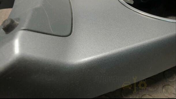 Foto: ABDECKUNG / BLENDE MITTELKONSOLE eines Ford C-MAX 1.6 EcoBoost Start-Stop-System Special