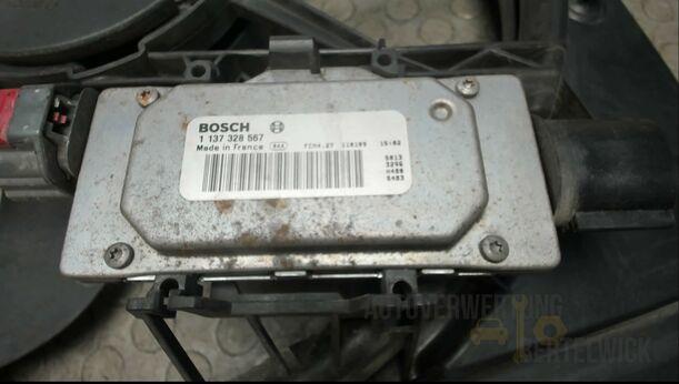 Foto: ELEKTROLÜFTER eines Ford C-MAX 1.6 EcoBoost Start-Stop-System Special