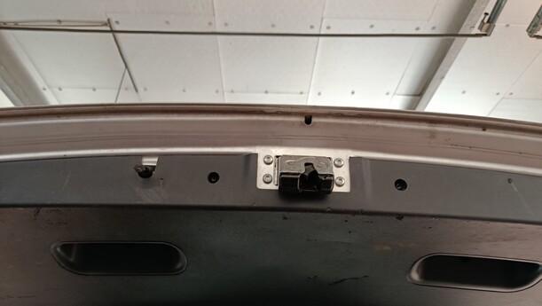 Foto: HECKKLAPPE/ HECKDECKEL eines Opel Meriva 1.6 16V Easytronic Special