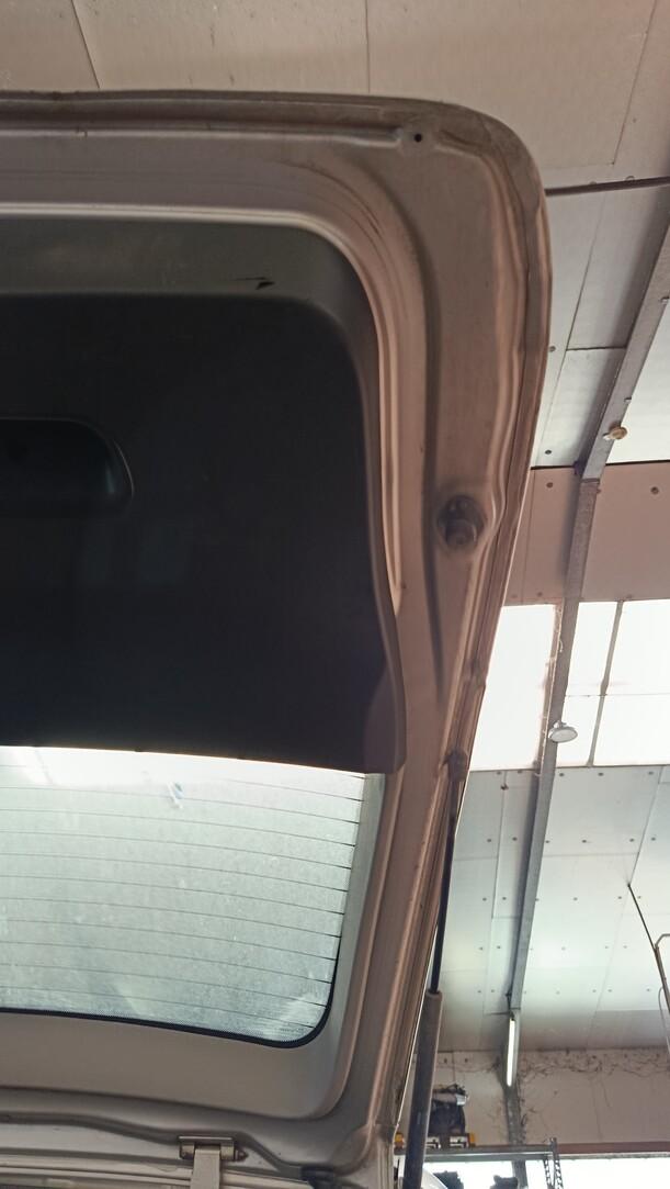 Foto: HECKKLAPPE/ HECKDECKEL eines Opel Meriva 1.6 16V Easytronic Special
