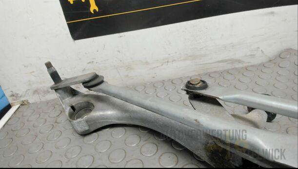 Foto: SCHEIBENWISCHERMOTOR VORNE eines Ford C-MAX 1.6 EcoBoost Start-Stop-System Special
