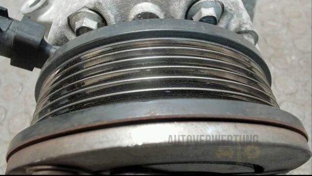 Foto: KLIMAKOMPRESSOR eines Ford C-MAX 1.6 EcoBoost Start-Stop-System Special