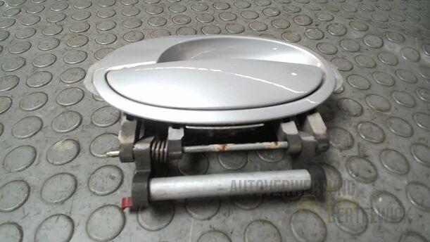 Foto: TÜRAUSSENGRIFF HINTEN LINKS eines Opel Meriva 1.6 16V Easytronic Special