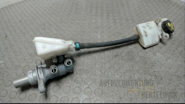 Foto: HAUPTBREMSZYLINDER eines Ford C-MAX 1.6 EcoBoost Start-Stop-System Special