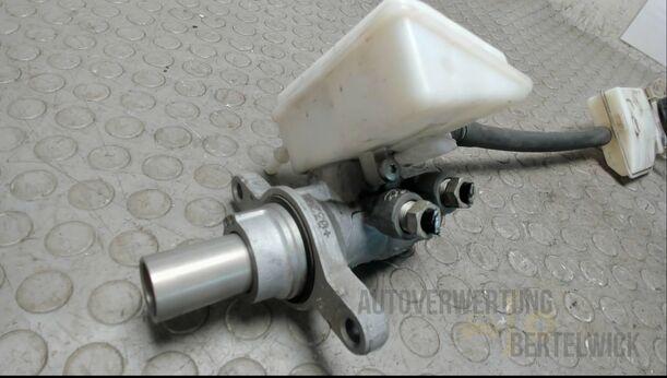 Foto: HAUPTBREMSZYLINDER eines Ford C-MAX 1.6 EcoBoost Start-Stop-System Special