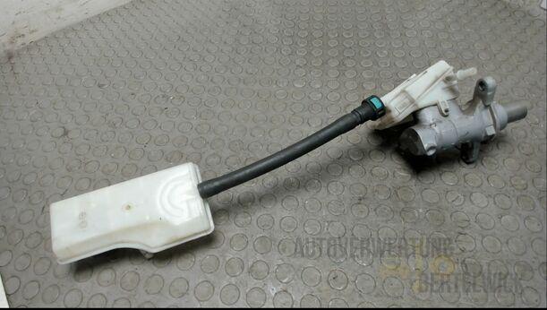 Foto: HAUPTBREMSZYLINDER eines Ford C-MAX 1.6 EcoBoost Start-Stop-System Special