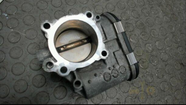 Foto: DROSSELKLAPPENSTUTZEN eines Ford C-MAX 1.6 EcoBoost Start-Stop-System Special