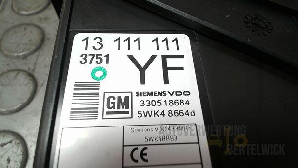 Foto: BORDNETZSTEUERGERÄT/ KOMFORTSTEUERGERÄT YF eines Opel Meriva 1.6 16V Easytronic Special