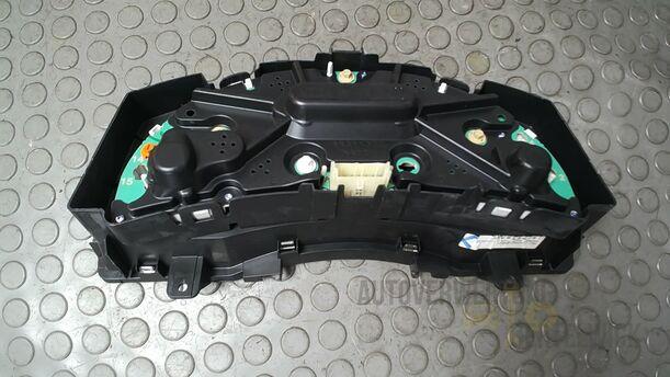 Foto: TACHOEINHEIT/ KOMBIINSTRUMENT eines Opel Meriva 1.6 16V Easytronic Special