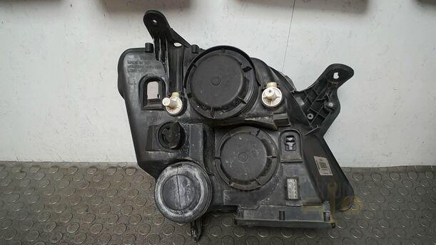 Foto: SCHEINWERFER LINKS ( VALEO ) eines Opel Meriva 1.6 16V Easytronic Special