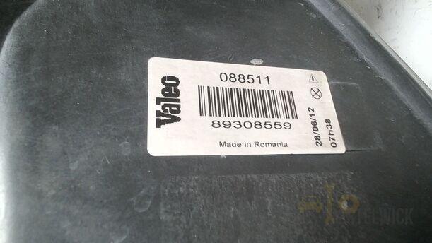 Foto: SCHEINWERFER LINKS ( VALEO ) eines Opel Meriva 1.6 16V Easytronic Special