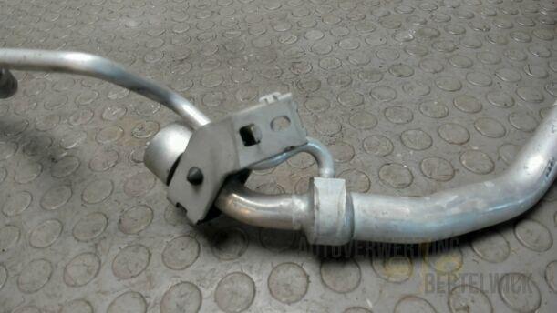 Foto: KLIMALEITUNG KONDENSATOR / VERDAMPFER eines Ford C-MAX 1.6 EcoBoost Start-Stop-System Special