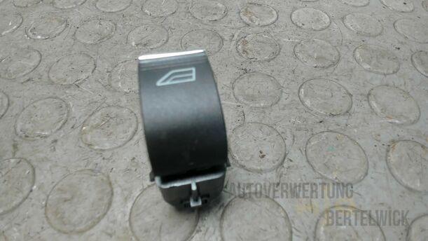 Foto: FENSTERHEBERSCHALTER eines Ford C-MAX 1.6 EcoBoost Start-Stop-System Special
