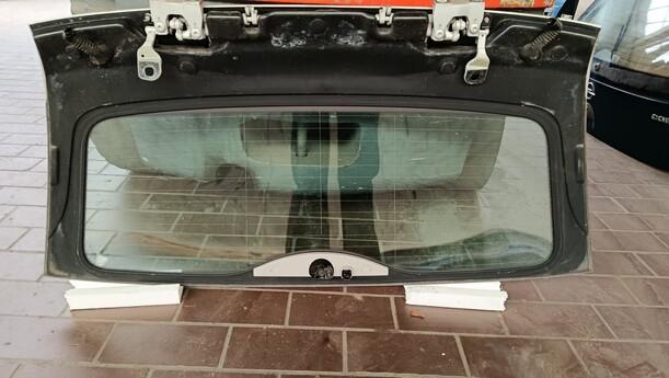 Foto: HECKSCHEIBE ( TOURING ) eines BMW 320i Touring Special