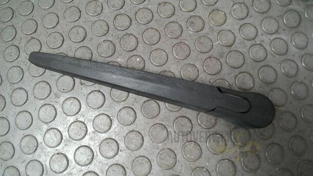 Foto: SCHEIBENWISCHERARM HINTEN ( TOURING ) eines BMW 320i Touring Special