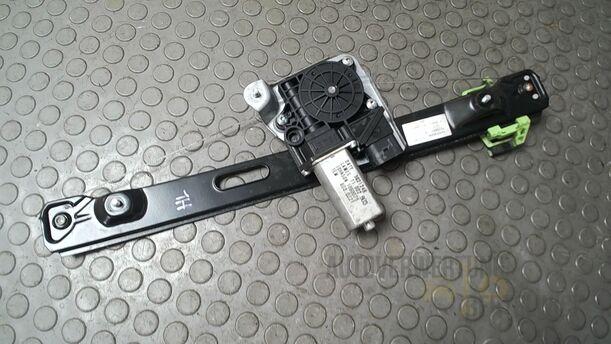 Foto: FENSTERHEBER ELEKTRISCH HINTEN LINKS eines BMW 320i Touring Special