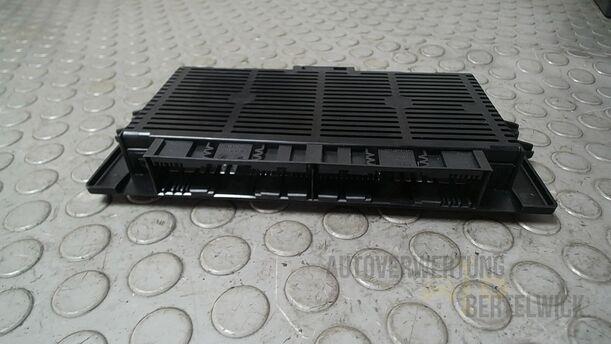 Foto: FUSSRAUMMODUL eines BMW 320i Touring Special