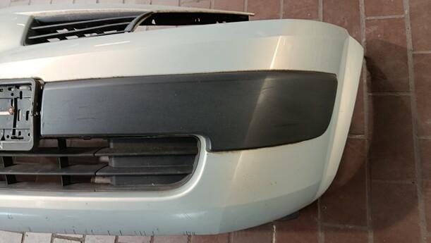 Foto: STOSSFÄNGER / STOßSTANGE VORNE eines Renault Megane 1.4 Grandtour Special