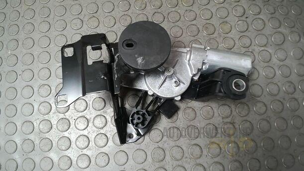 Foto: SCHEIBENWISCHERMOTOR HINTEN eines BMW 320i Touring Special