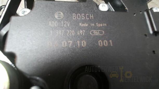 Foto: SCHEIBENWISCHERMOTOR HINTEN eines BMW 320i Touring Special
