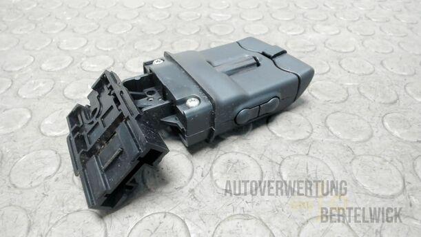 Foto: SCHALTER TEMPOMAT eines Renault Megane 1.4 Grandtour Special