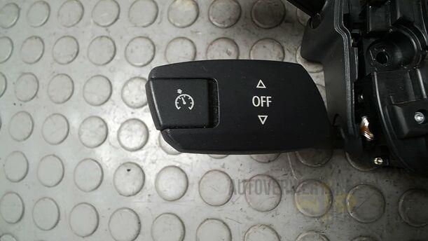 Foto: LENKSTOCKSCHALTER/ KOMBISCHALTER eines BMW 320i Touring Special