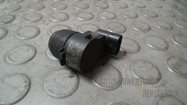 Foto: ULTRASCHALLSENSOR/ PDC SENSOR eines BMW 320i Touring Special
