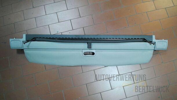 Foto: LADERAUMABDECKUNG eines BMW 320i Touring Special