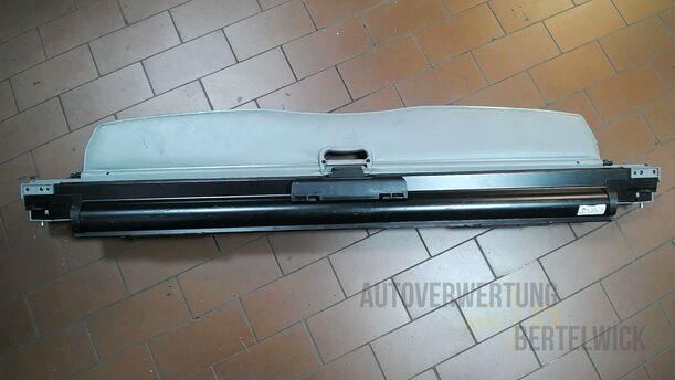 Foto: LADERAUMABDECKUNG eines BMW 320i Touring Special