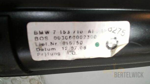Foto: LADERAUMABDECKUNG eines BMW 320i Touring Special