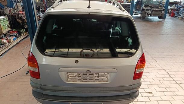 Foto: HECKKLAPPE / HECKDECKEL eines Opel Zafira 1.8 16V Special