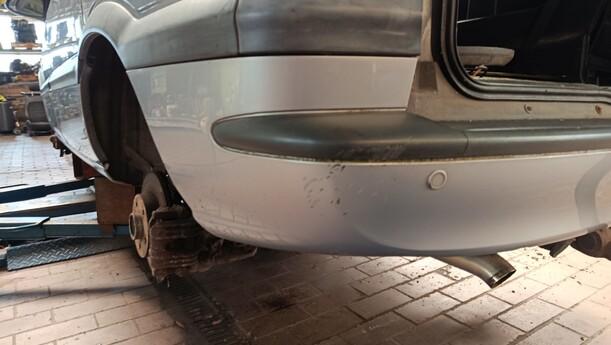 Foto: STOSSFÄNGER / STOßSTANGE HINTEN eines Opel Zafira 1.8 16V Special