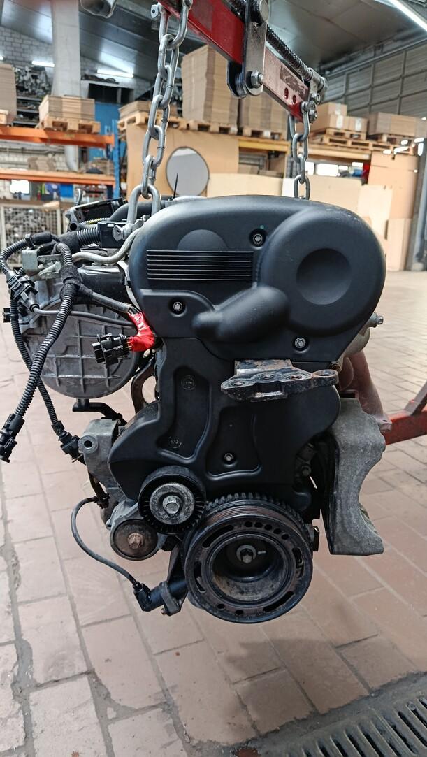 Foto: MOTOR ( X18XE1 ) eines Opel Zafira 1.8 16V Special