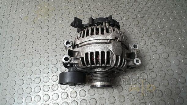 Foto: LICHTMASCHINE ( BOSCH / 150A ) eines BMW 320i Touring Special