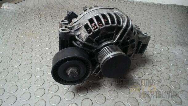 Foto: LICHTMASCHINE ( BOSCH / 150A ) eines BMW 320i Touring Special