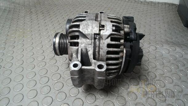Foto: LICHTMASCHINE ( BOSCH / 150A ) eines BMW 320i Touring Special