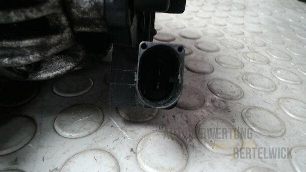 Foto: LICHTMASCHINE ( BOSCH / 150A ) eines BMW 320i Touring Special