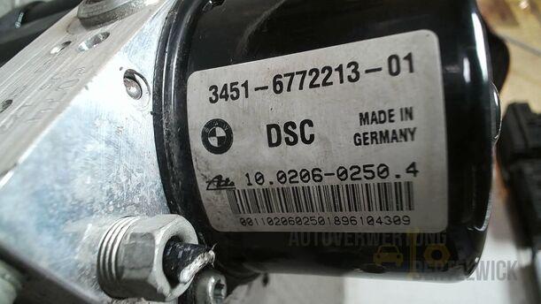 Foto: HAUPTBREMSAGGREGAT ABS/ DSC eines BMW 320i Touring Special