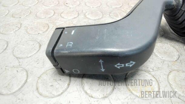 Foto: BLINKERSCHALTER / KOMBISCHALTER eines Opel Zafira 1.8 16V Special