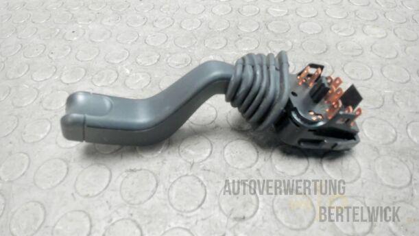 Foto: SCHEIBENWISCHERSCHALTER eines Opel Zafira 1.8 16V Special