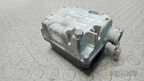 Foto: GESCHWINDIGKEITSREGLER eines Opel Zafira 1.8 16V Special