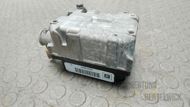 Foto: GESCHWINDIGKEITSREGLER eines Opel Zafira 1.8 16V Special