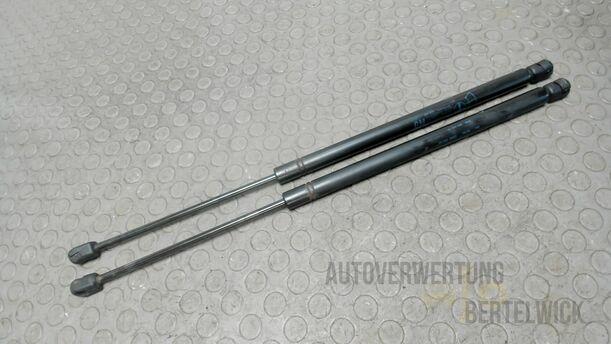 Foto: GASDRUCKDÄMPFERPAAR eines Opel Zafira 1.8 16V Special
