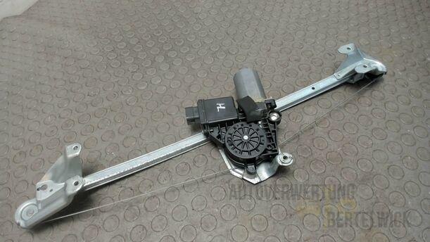 Foto: FENSTERHEBER HINTEN LINKS eines Opel Zafira 1.8 16V Special