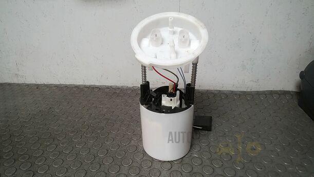 Foto: KRAFTSTOFFPUMPE ( HELLA ) eines BMW 320i Touring Special